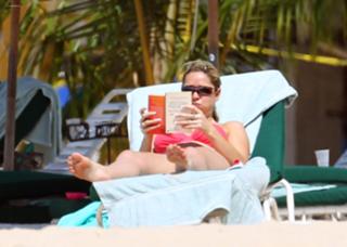 Claire Sweeney feet photo thumbnail