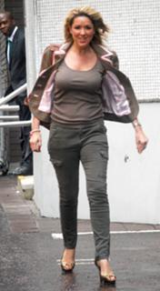 Claire Sweeney feet photo thumbnail