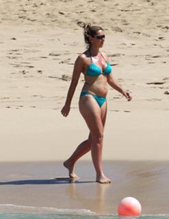 Claire Sweeney feet photo thumbnail