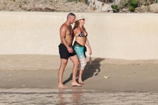 Claire Sweeney feet photo thumbnail