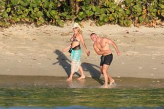 Claire Sweeney feet photo thumbnail