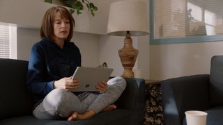 Claire van der Boom feet photo 6