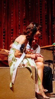 Clairo feet photo thumbnail