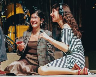 Clairo feet photo thumbnail