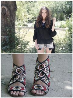 Clara Alonso feet photo thumbnail