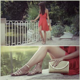 Clara Alonso feet photo thumbnail