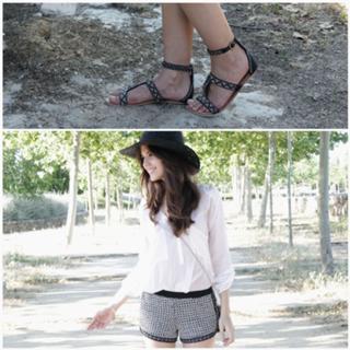 Clara Alonso feet photo thumbnail