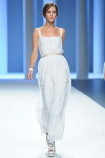 Clara Alonso feet photo thumbnail