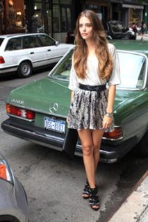 Clara Alonso feet photo thumbnail