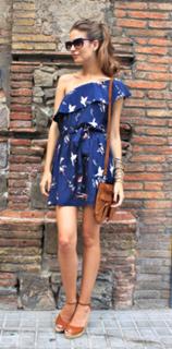 Clara Alonso feet photo thumbnail