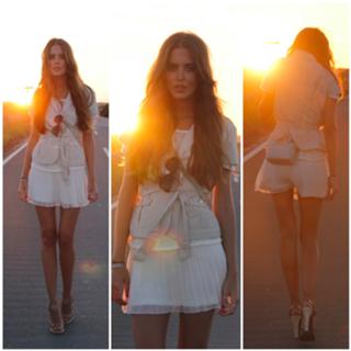 Clara Alonso feet photo thumbnail