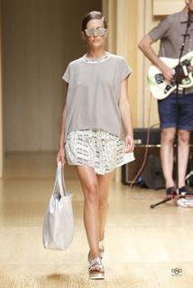 Clara Alonso feet photo thumbnail