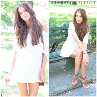 Clara Alonso feet photo thumbnail