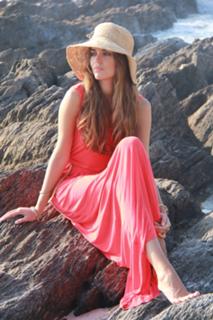 Clara Alonso feet photo thumbnail