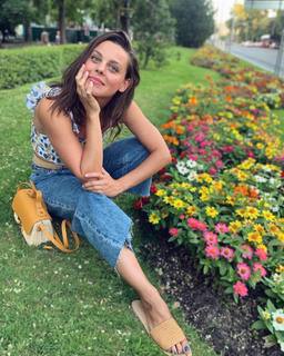 Clara Alvarado feet photo 4