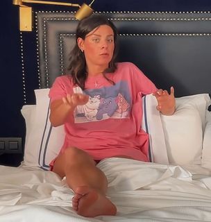 Clara Alvarado feet photo 8