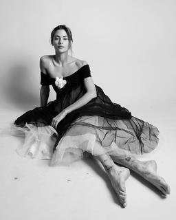 Clara Berry feet photo 8