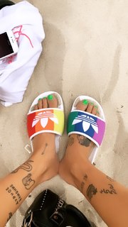 Clara Berry feet photo 10