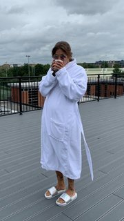 Clara Berry feet photo 4