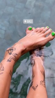 Clara Berry feet photo 4