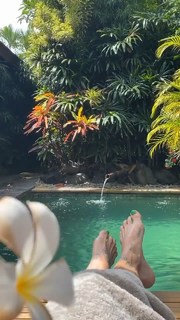 Clara Berry feet photo 2