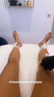 Clara Berry feet photo 2