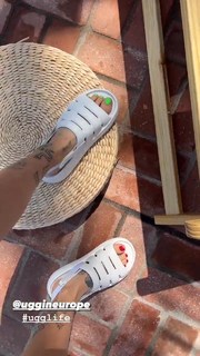 Clara Berry feet photo 1