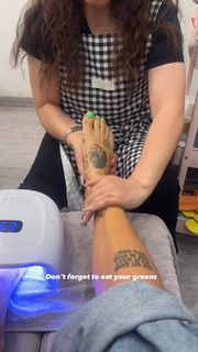 Clara Berry feet photo 1