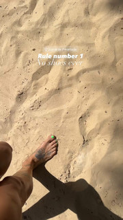 Clara Berry feet photo 18