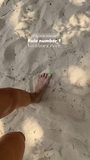 Clara Berry feet photo 17
