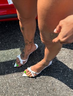Clara Berry feet photo 9