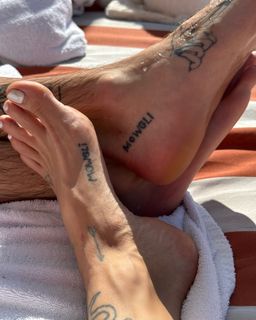 Clara Berry feet photo 17