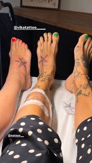Clara Berry feet photo 2