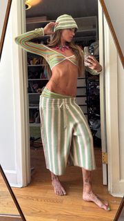 Clara Berry feet photo 12