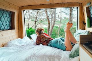 Clara Galle feet photo thumbnail