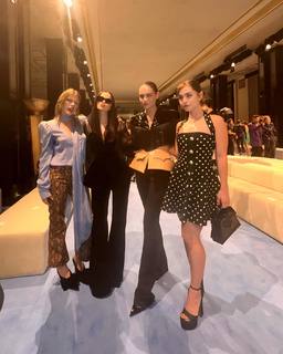 Clara Galle feet photo thumbnail