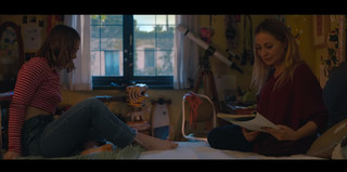 Clara Galle feet photo thumbnail