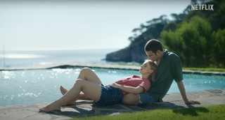 Clara Galle feet photo thumbnail