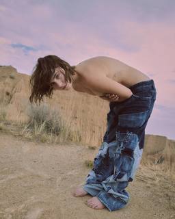 Clara Galle feet photo thumbnail