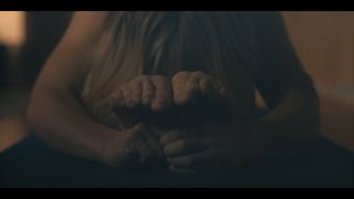 Clara Galle feet photo thumbnail