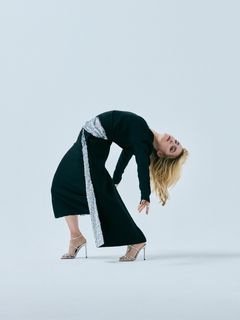 Clara Galle feet photo thumbnail