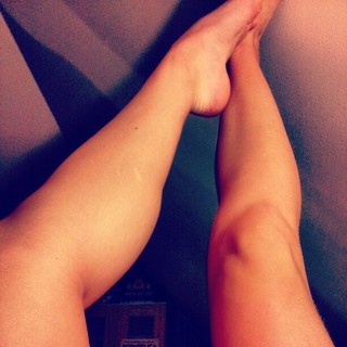 Clara Henry feet photo 9