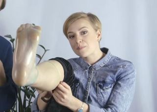 Clara Henry feet photo 12