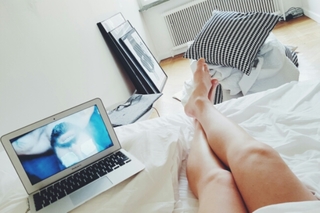 Clara Henry feet photo 8