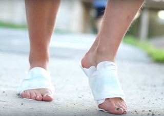 Clara Henry feet photo 18