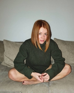 Clara Henry feet photo 4
