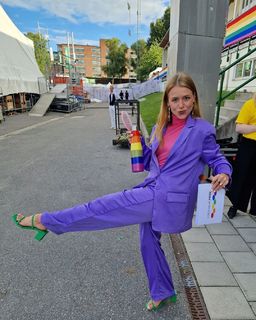 Clara Henry feet photo 14
