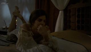 Clara Lago feet photo thumbnail