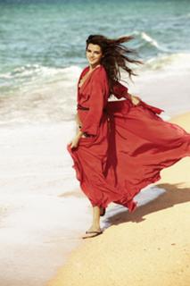 Clara Lago feet photo thumbnail