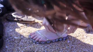 Clara Lago feet photo thumbnail